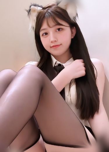 【最新泄密，抖音300万天降之雯包括之前流出截止5月最新】给金主颜射舔干净鸡巴赚钱后 Gt4